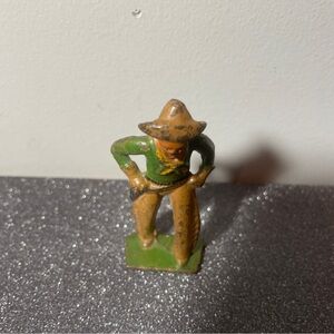 Vintage Grey Iron G52 Cowboy. Nice Collectible!